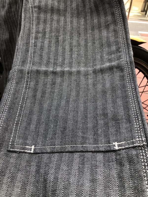 IRON HEART 10.5oz 803 ヘリンボーンダブルニーロガージーンズ